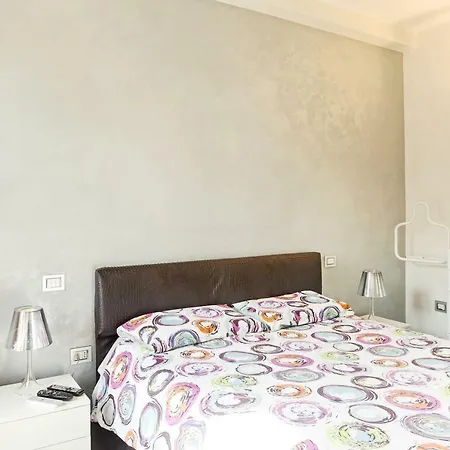 Guesthost - Airport Seaview Apartamento *